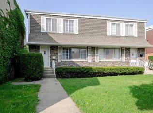 3326 Church St, Evanston, IL 60203