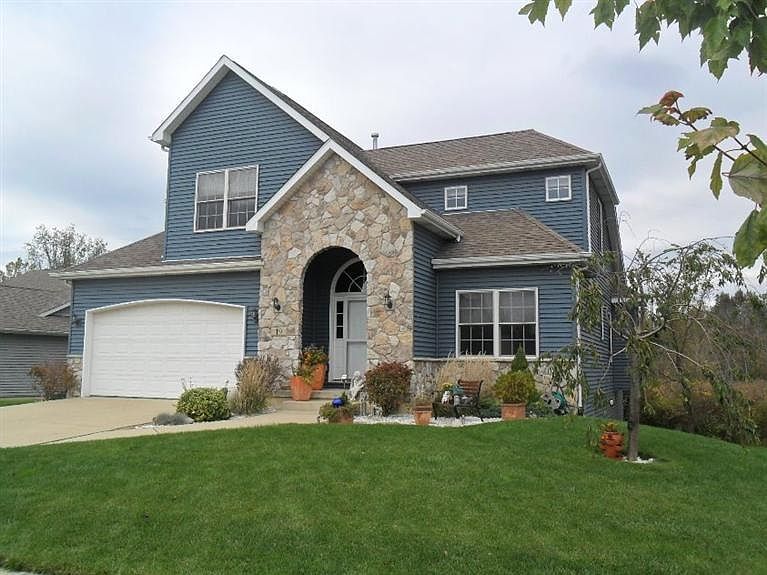1st image of 19 Browning Ln