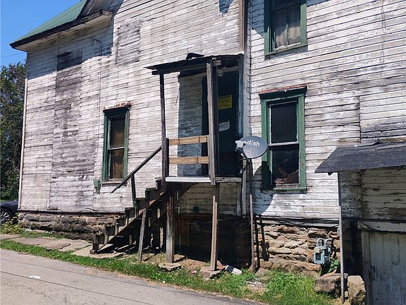 2nd image of 148 Pleasant Ave