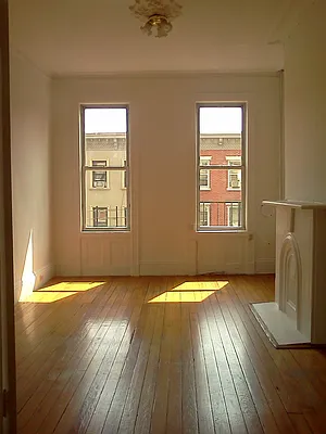 Rented by Flatiron Real Estate Advisors LLC | media 21