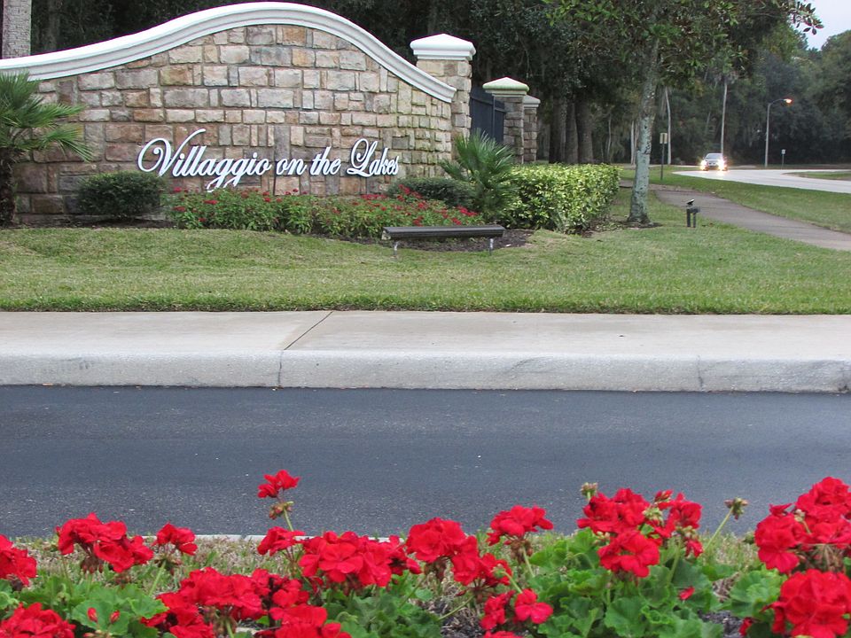 1st image of 940 Village Trl Unit 6-211