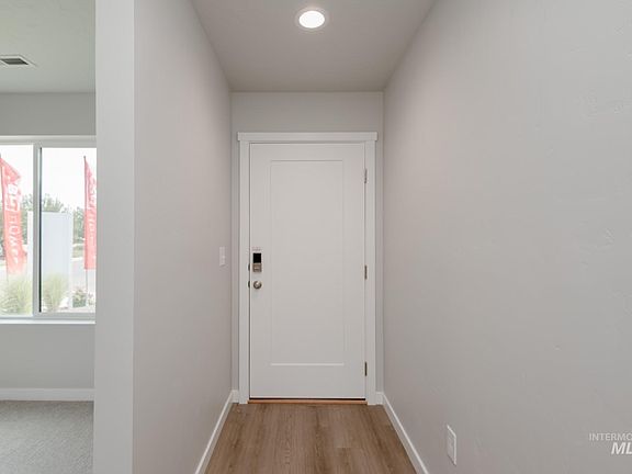 3rd image of 3147 N Arroyo Vista Way