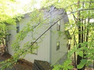 551 Edgewood Dr, Gatlinburg, TN 37738