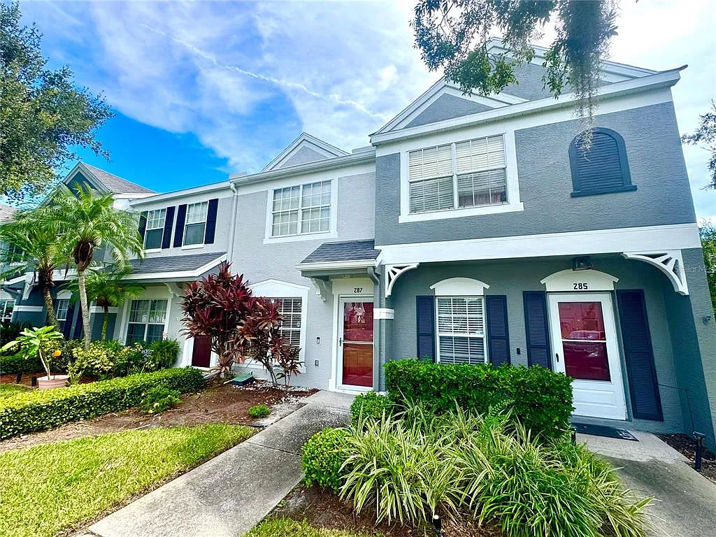 2 bed, 1.5 bath, 1105 sqft, $2,250 — Photo 2