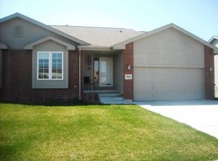7828 S 162nd St, Omaha, NE 68136