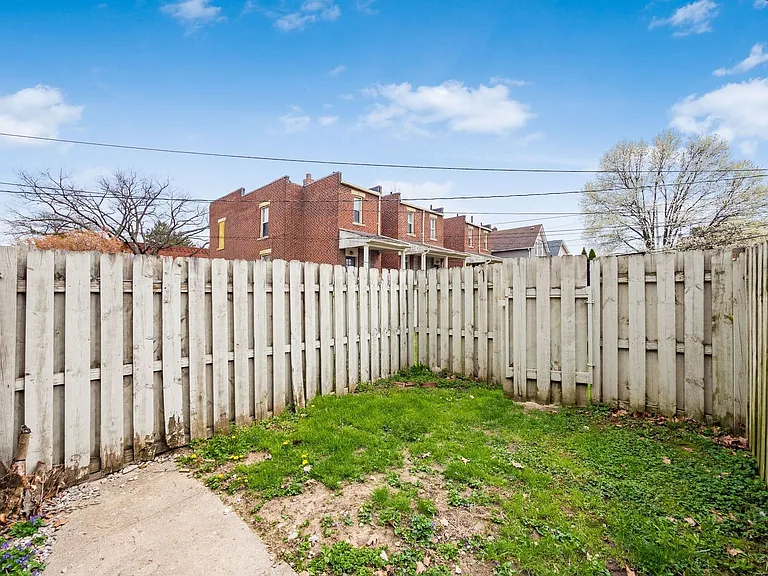 1246 S Washington Ave — Photo 33
