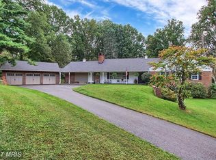 13617 Bardon Rd, Phoenix, MD 21131