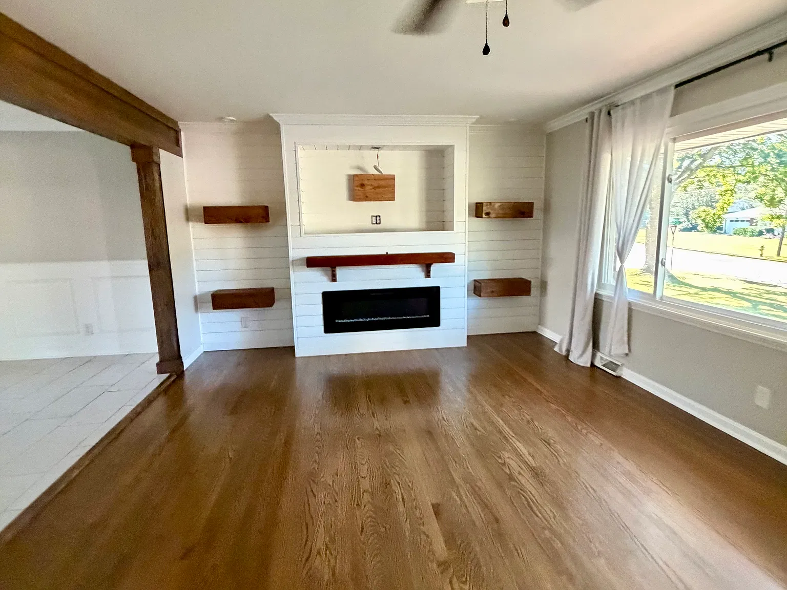 3 bed, 2.5 bath, 1410 sqft, $1,900 — Photo 4