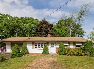 54 Keswick Rd, Brockton, MA 02302