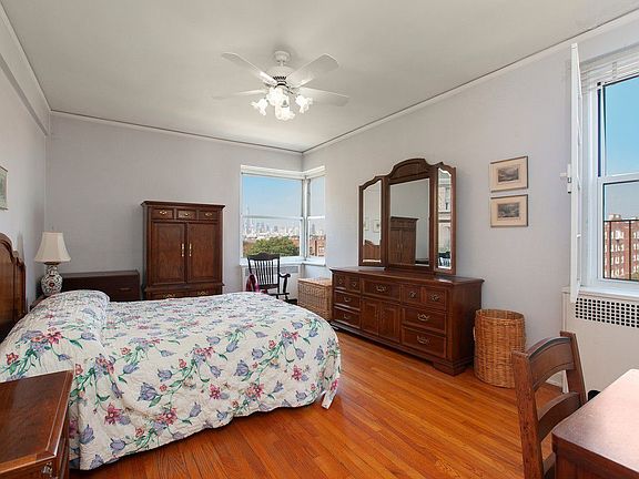 3rd image of 7215 37th Ave APT 5B