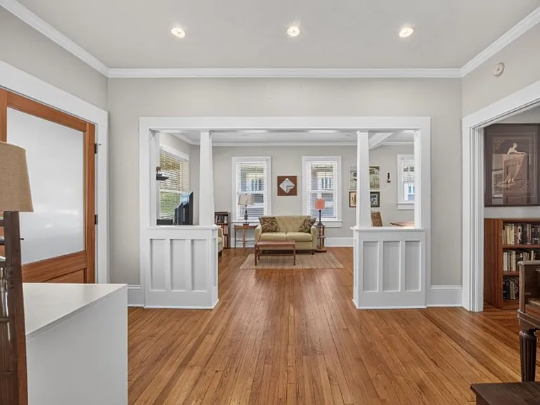 1555 Belmonte Ave — Photo 10