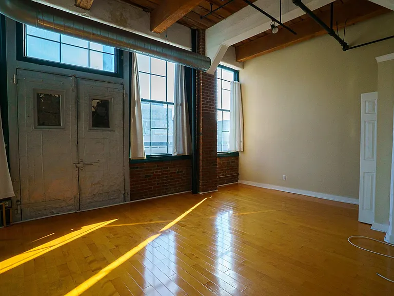 1010 Arch St #609 — Photo 12