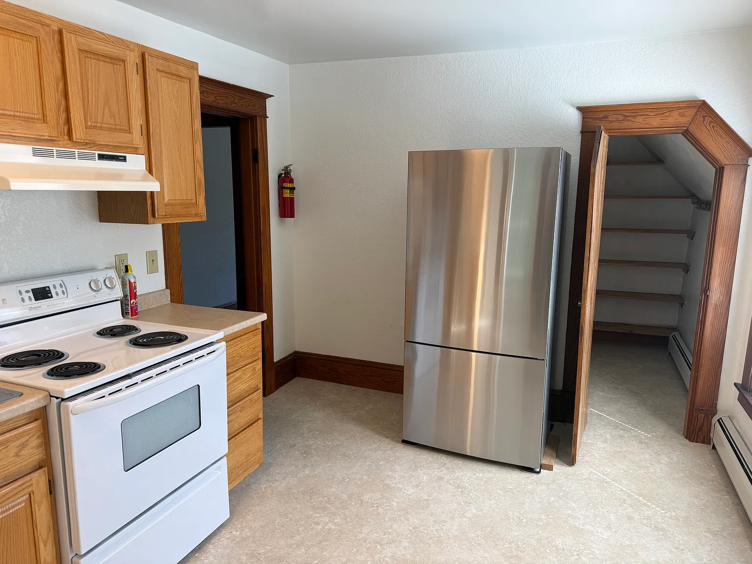2 bed, 1000 sqft, $1,695 — Photo 2