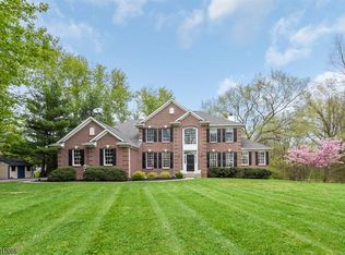 220 Harlingen Rd, Belle Mead, NJ 08502