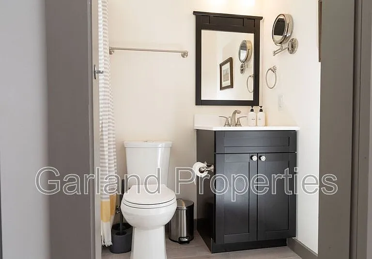 829 Salem Ave SW #4 — Photo 9