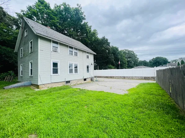 48 School Street, Killingly, CT 06239
