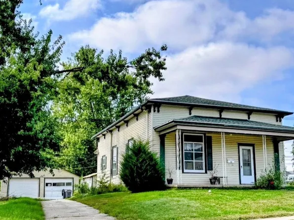 403 S 4th St, Seward, NE 68434