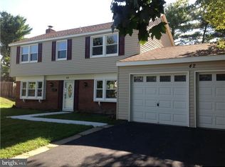 42 Fleetwood Pl, Willingboro, NJ 08046