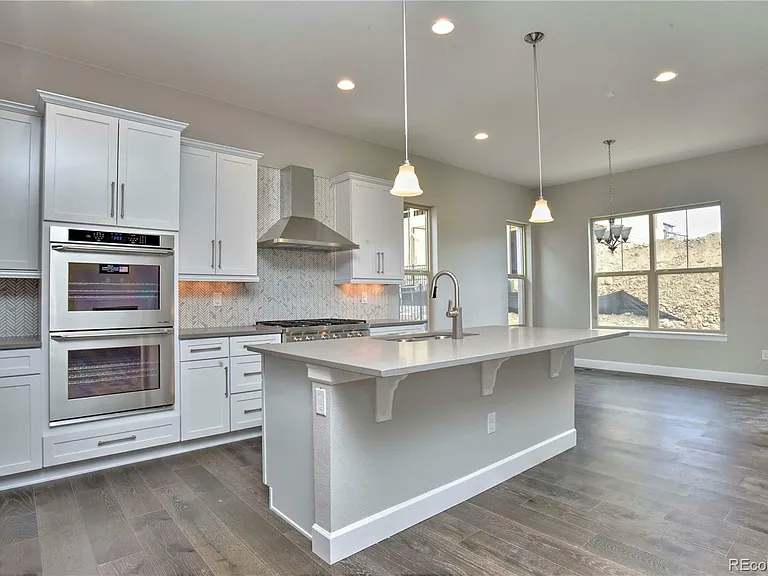 6040 S Olive Ct — Photo 11