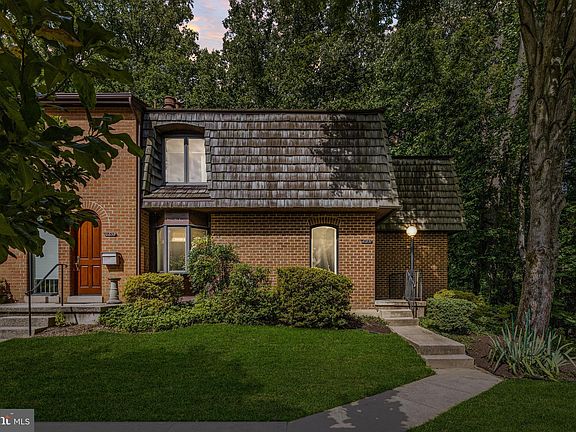 2nd image of 10837 Deborah Dr