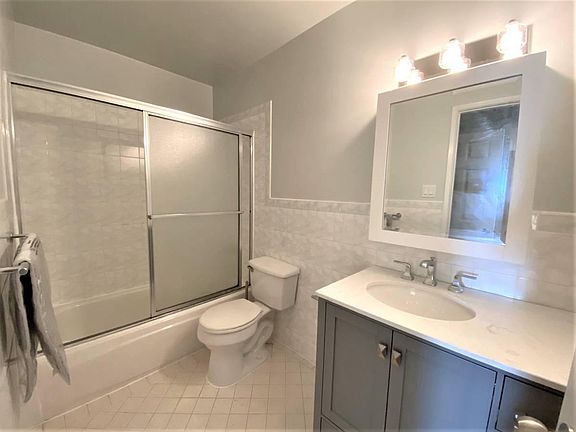 5th image of 1821 Hyde St APT 4