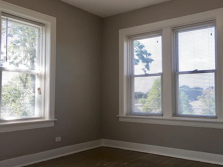718 W 112th St #3 — Photo 13