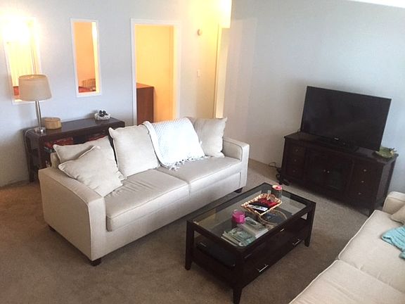 4th image of 4844 Harrison Ave