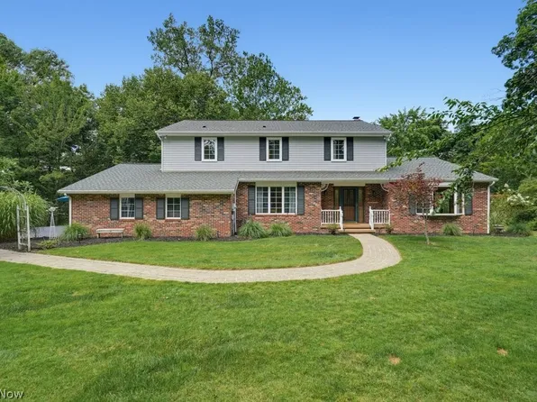 16750 Brigadoon Dr, Chagrin Falls, OH 44023