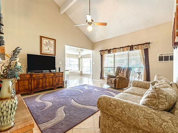 5th image of 16327 Chimneystone Dr