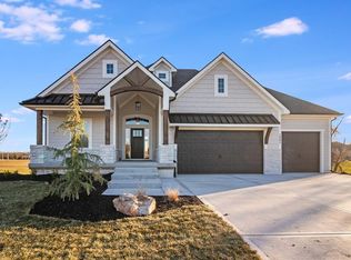 1805 Halls Creek Ave, Raymore, MO 64083