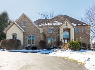 3811 W Heritage Hills Ct, Prairie Grove, IL 60012