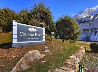 78 Country Pl, Shelton, CT 06484
