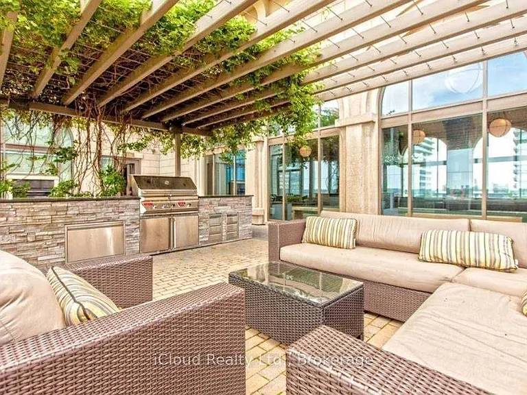 385 Prince Of Wales Dr #1107 — Photo 4