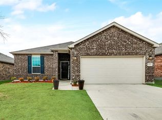 1737 Trace Dr, Aubrey, TX 76227