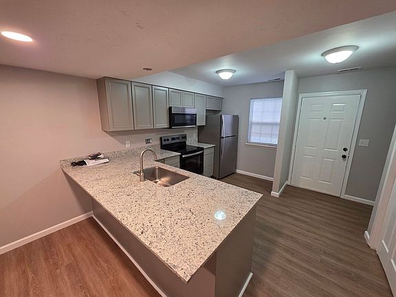 2nd image of 2138 N Garland Ave APT 1