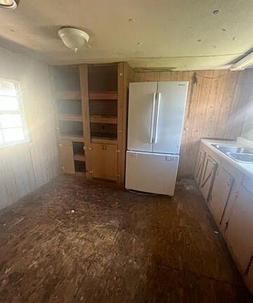 3rd image of 175 Hamby Ln
