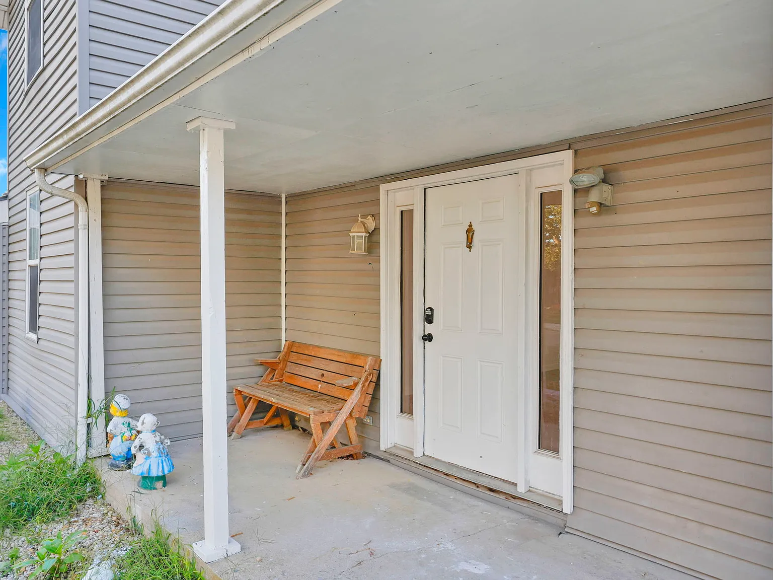 3 bed, 1408 sqft, $2,300 — Photo 4