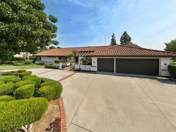2335 Cortina Cir, Escondido, CA 92029