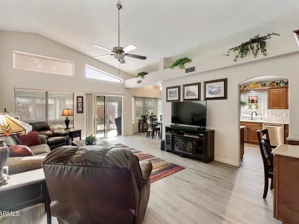 8354 E EMELITA Avenue, Mesa, AZ 85208