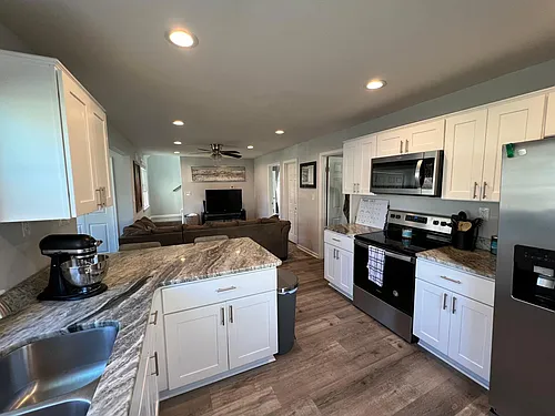 3205 Brighton St Photo 1
