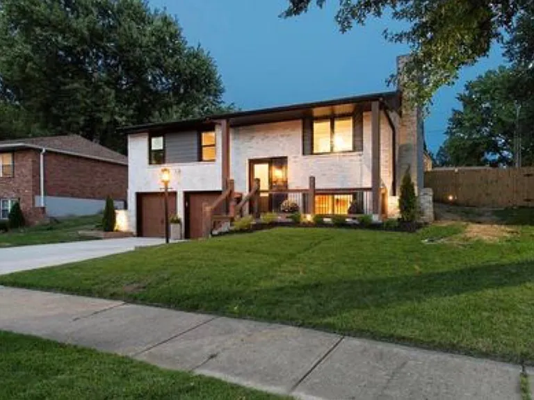 3533 S Debra St — Photo 26