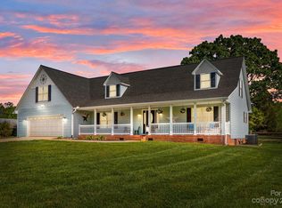 250 Clontz Hill Rd, Troutman, NC 28166