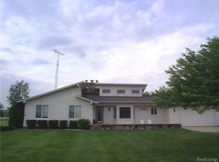4300 Yankee Rd, Saint Clair, MI 48079