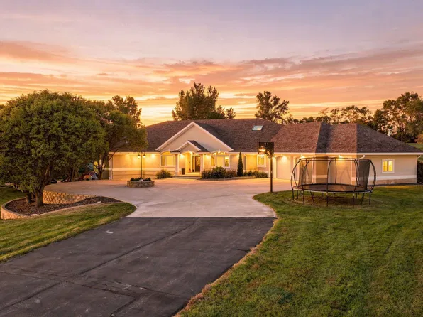 4701 Derocher Path, Sioux City, IA 51106