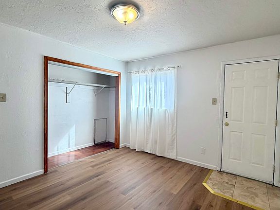 4th image of 9413 Marron Cir NE APT A