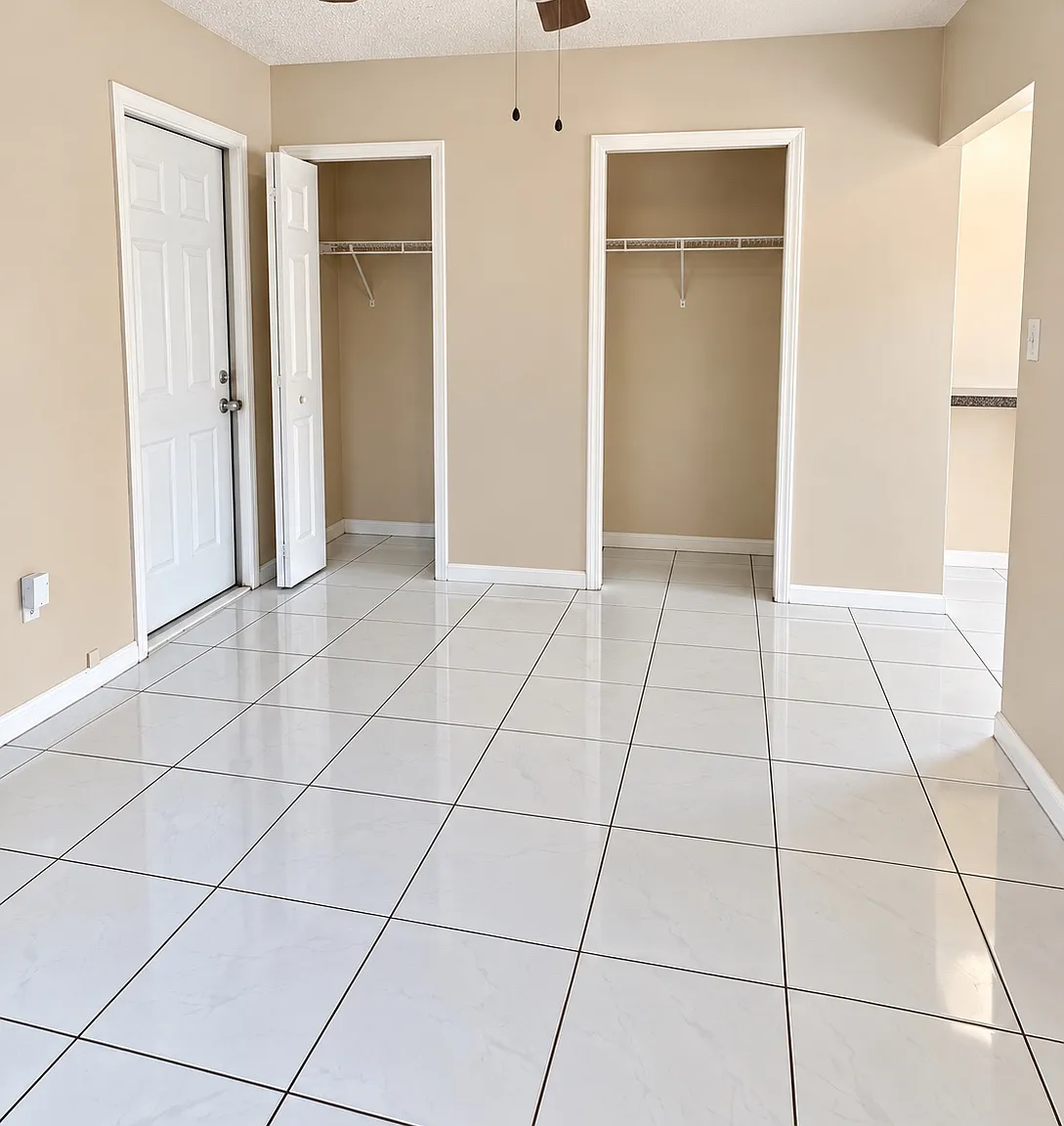 1 bed, 350 sqft, $1,200 — Photo 4