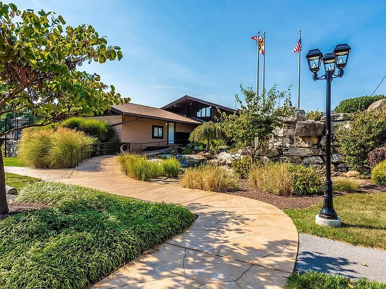 10132 Lake Linganore Blvd — Photo 60