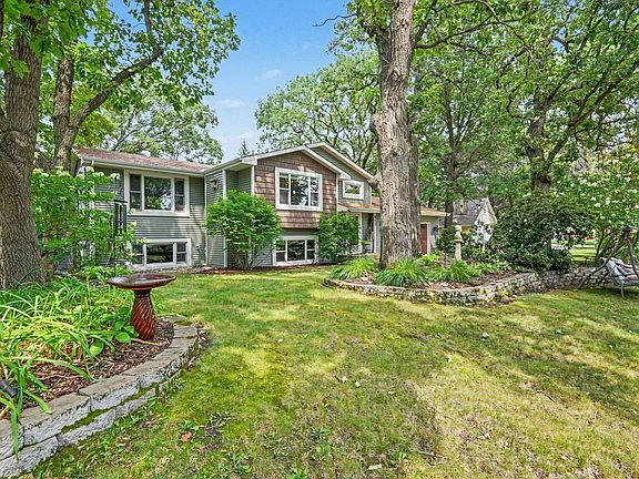 3rd image of 957 118th Ln NW