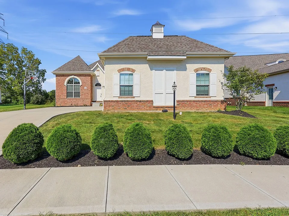 8017 Pleasant Dr
