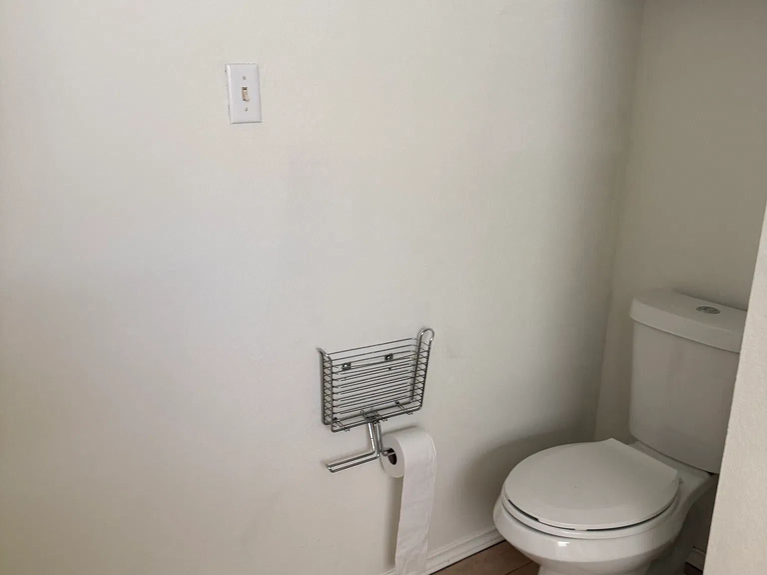 3 bed, 1700 sqft, $2,050 — Photo 3